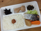 銀鮭塩焼弁当。 画像1
