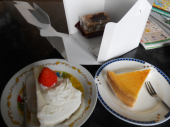 我慢できず・・・ケーキ。 画像2