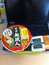 麺職人鶏ガラ醤油／ならば禁止！ 画像1