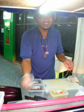 活きの良い魚屋さん 画像3