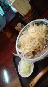 メガ盛り店突入。 画像3