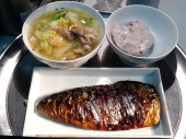 焼サバと豚汁の定食 画像3
