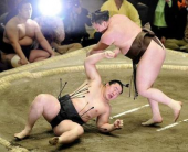 制するのは？白鵬！ 画像3