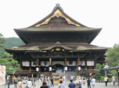 丑と一緒に善光寺 画像1