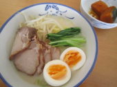 豚骨ラーメン & カラスカレイ 画像1