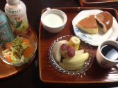 ビーフステーキ鯛の刺身と 画像1