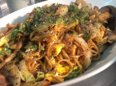豚焼きそば朝は卵かけ御飯 画像3