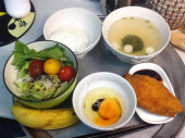 イカ輪と冷奴カレーライス 画像1