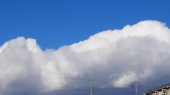 モクモク雲 と ジョイフルHONDA 画像1