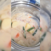 クリームシチューとくるみパン 画像1