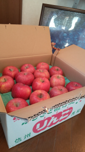 りんごが届く 画像1