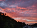 真っ赤な空