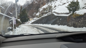 雪景色信州 と 坂道スタック寸前 画像1