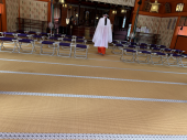 ピアにが運ばれ神社でお祓い 画像2