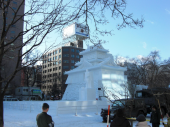 金曜／祭り前の雪像 画像2