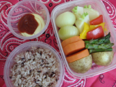 蒸し野菜弁当。 画像1