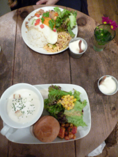 カフェで読書三昧 画像2