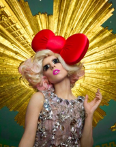 lady gaga wears  HELLO KITTY what a mess 画像3