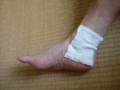 曇り　右足の痛みを堪え走る